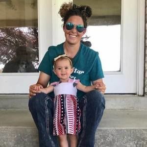 Meet your Posher, Nichole-justin